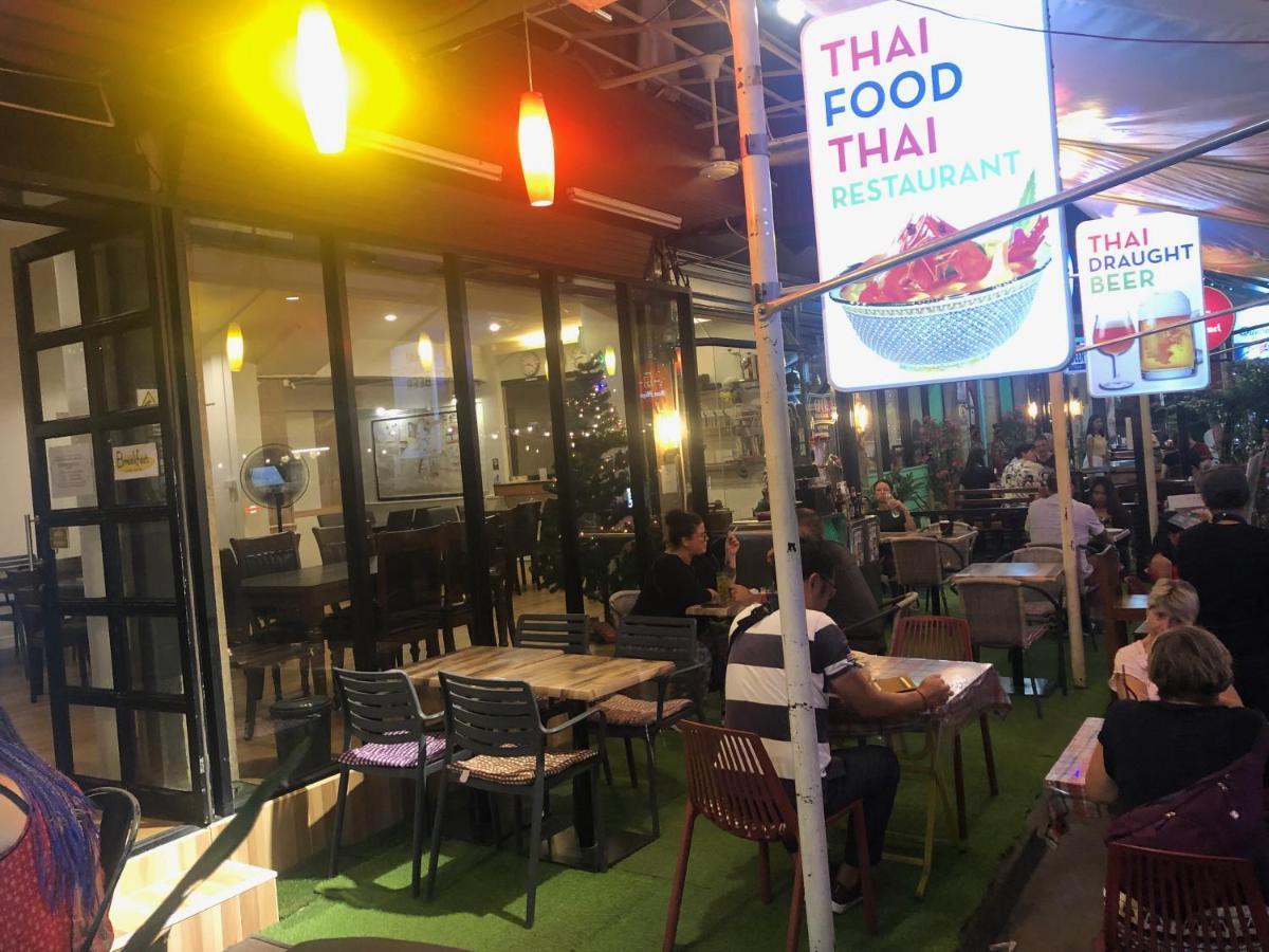 Glad Bangkok Hostel Bar & Restaurant المظهر الخارجي الصورة